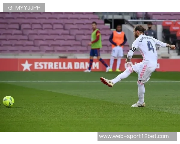 拉莫斯点赞引热议莫德里奇与拉莫斯或将在米兰重聚的可能性分析